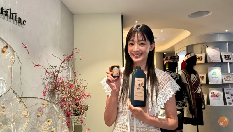 王心恬高壓生活被「小孩」療癒 自創香氛聯名覺亞做公益