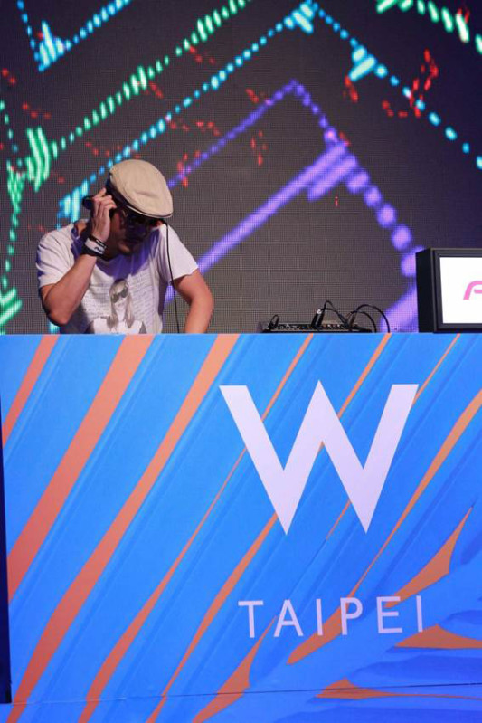 ROXY HEAT WAVE PARTY