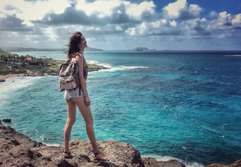 王心恬遊夏威夷當三鐵拚 衝浪潛水騎馬獨木舟都來