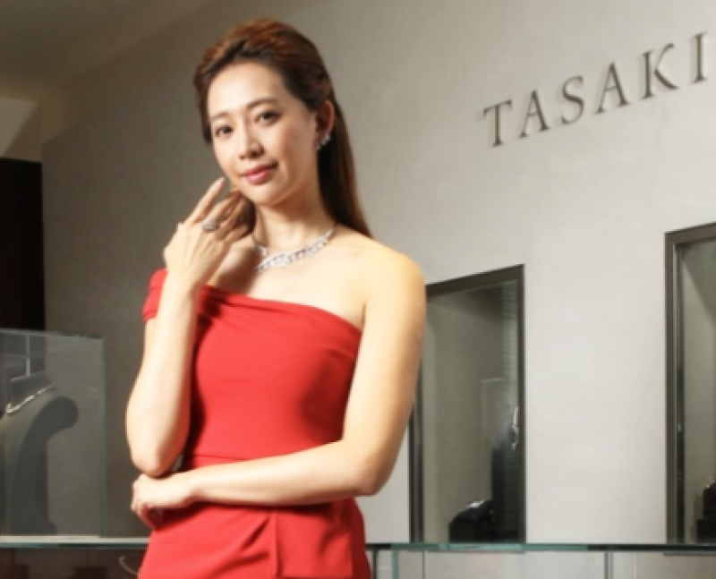 王心恬TASAKI優雅上身 素顏上陣「我可以」