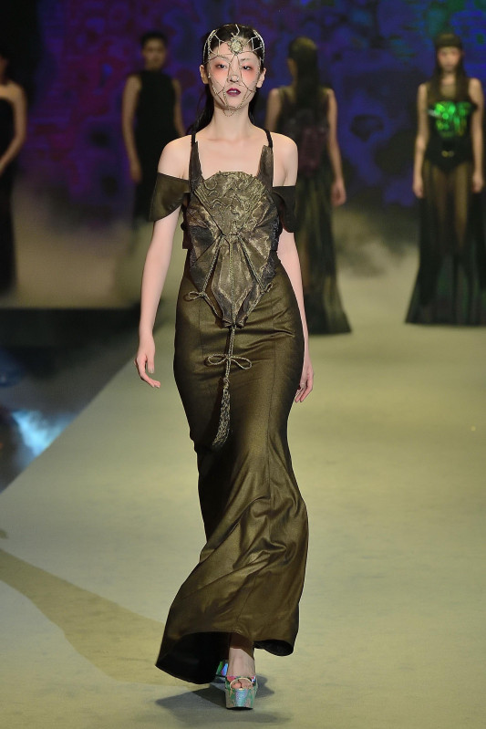 WANG LI LING 汪俐伶2018 SS_TIS