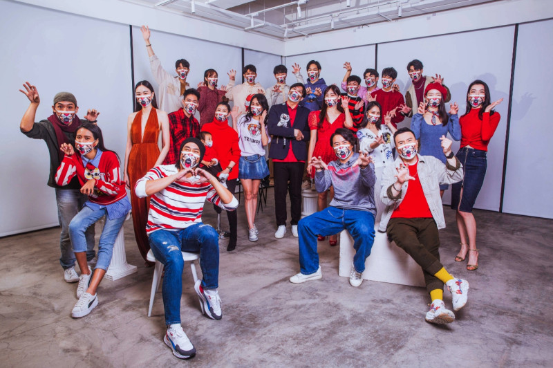 凱渥喜事不斷3組全家福迎虎寶寶 洪曉蕾領軍拍照露美腿