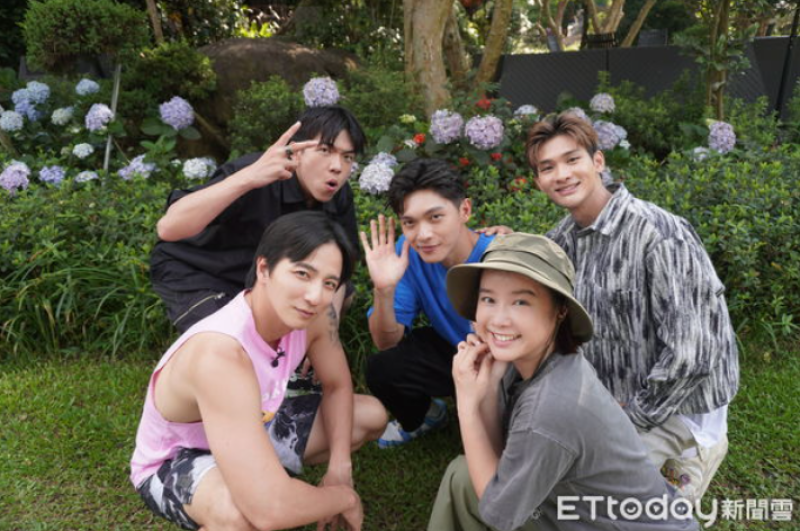 夏浦洋、林輝瑝挑戰猜歌 輸家真心話太勁爆全場驚呼 原文網址: 夏浦洋、林輝瑝挑戰猜歌 輸家真心話太勁爆全場驚呼