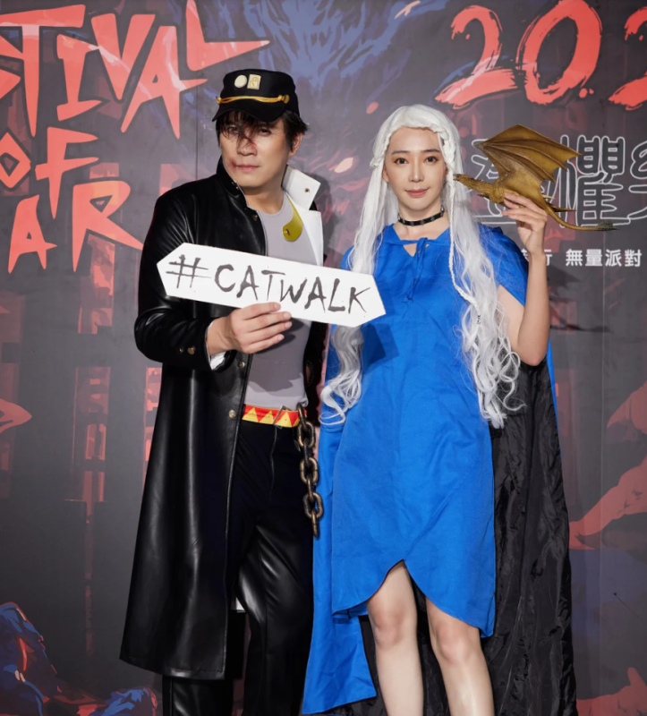 王心恬《冰與火》龍后造型現身 張與辰「生化怪物」造型輾壓全場